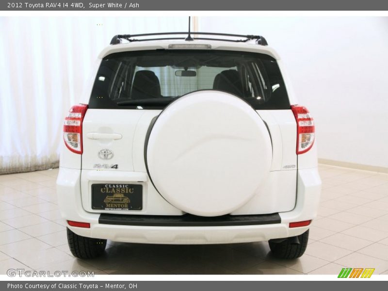 Super White / Ash 2012 Toyota RAV4 I4 4WD