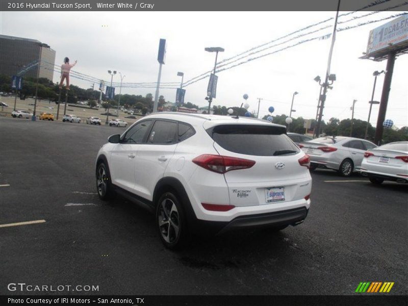 Winter White / Gray 2016 Hyundai Tucson Sport
