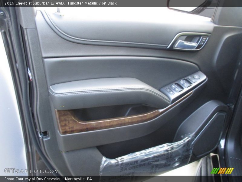 Tungsten Metallic / Jet Black 2016 Chevrolet Suburban LS 4WD