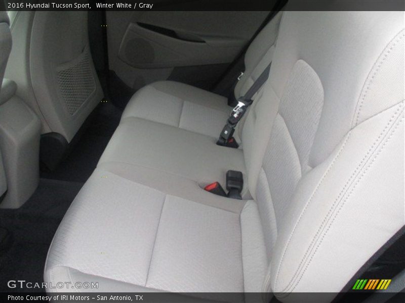 Winter White / Gray 2016 Hyundai Tucson Sport