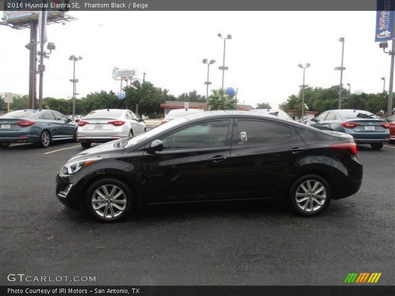 Phantom Black / Beige 2016 Hyundai Elantra SE