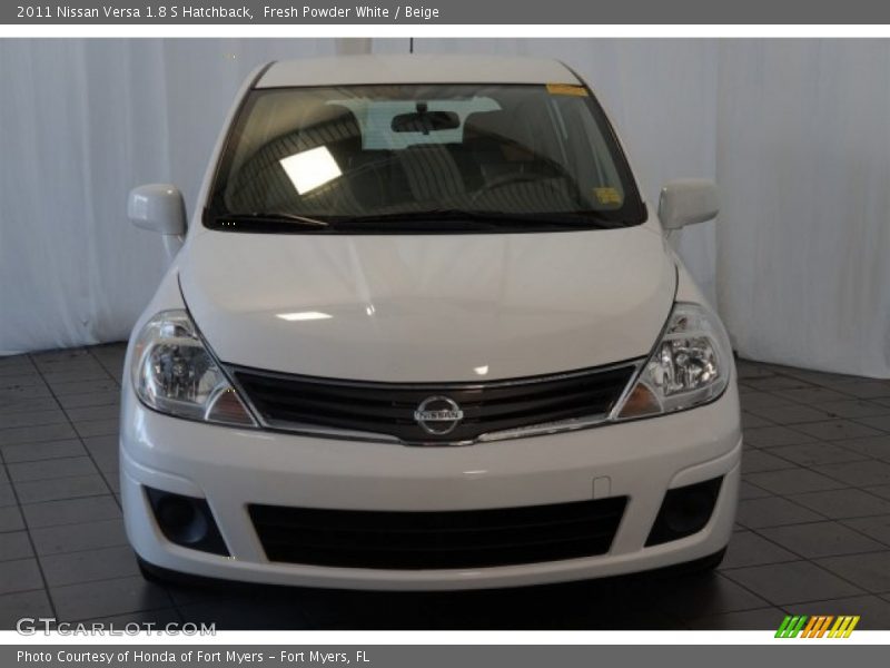 Fresh Powder White / Beige 2011 Nissan Versa 1.8 S Hatchback