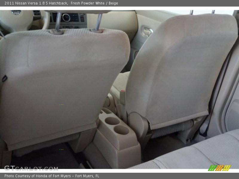 Fresh Powder White / Beige 2011 Nissan Versa 1.8 S Hatchback