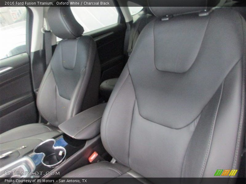 Oxford White / Charcoal Black 2016 Ford Fusion Titanium