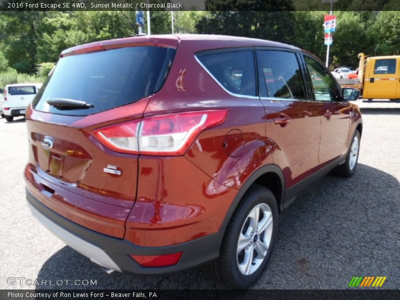 Sunset Metallic / Charcoal Black 2016 Ford Escape SE 4WD