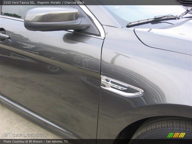 Magnetic Metallic / Charcoal Black 2015 Ford Taurus SEL