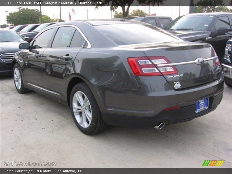 Magnetic Metallic / Charcoal Black 2015 Ford Taurus SEL