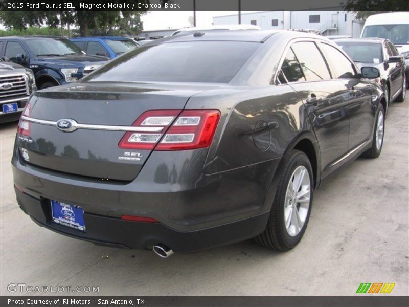 Magnetic Metallic / Charcoal Black 2015 Ford Taurus SEL