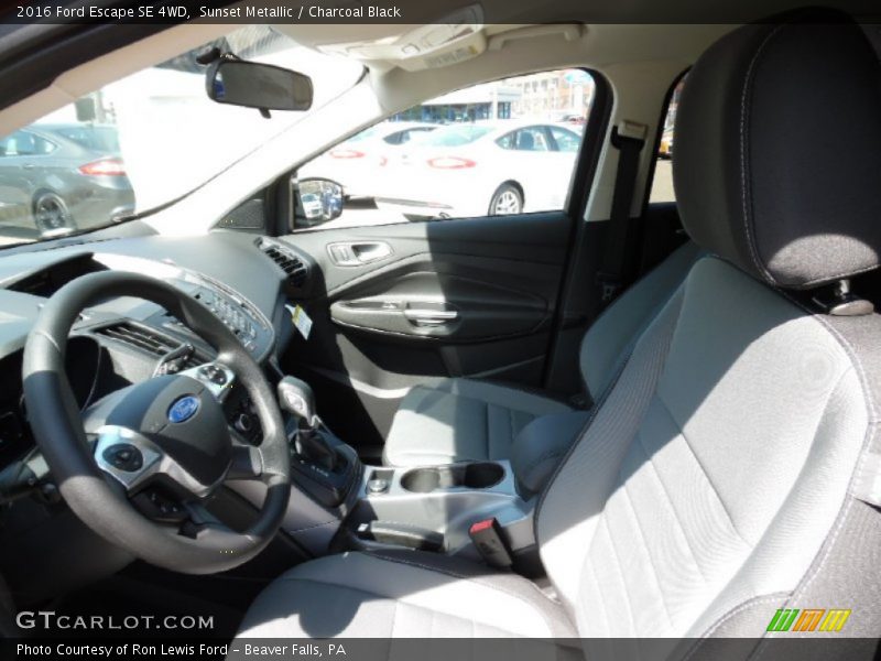 Sunset Metallic / Charcoal Black 2016 Ford Escape SE 4WD