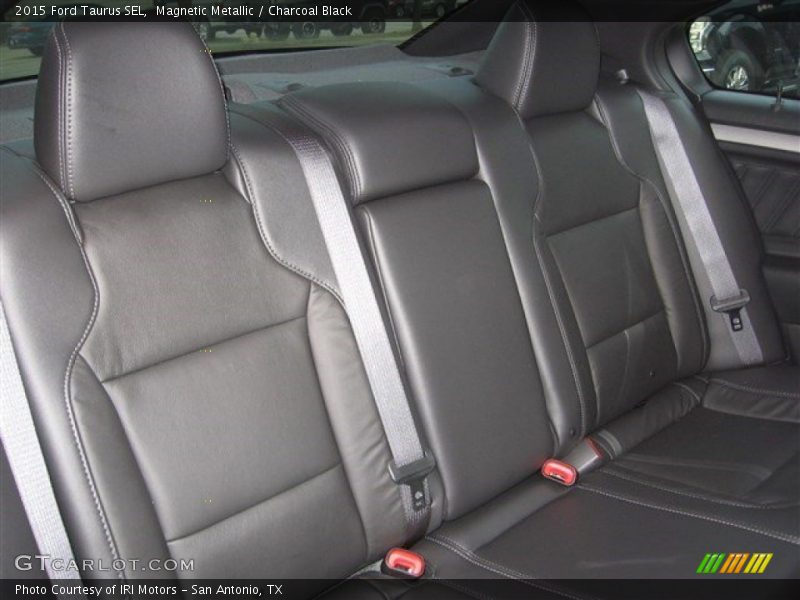 Magnetic Metallic / Charcoal Black 2015 Ford Taurus SEL