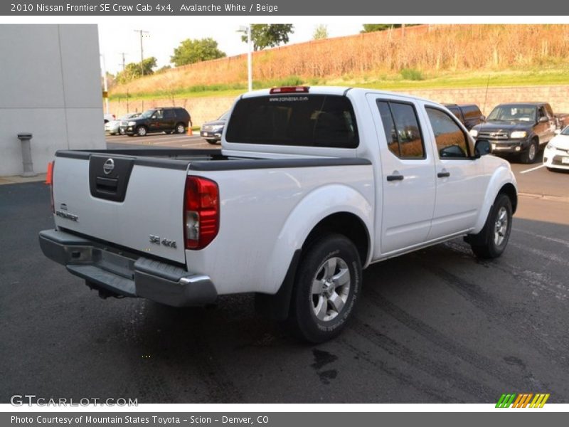 Avalanche White / Beige 2010 Nissan Frontier SE Crew Cab 4x4