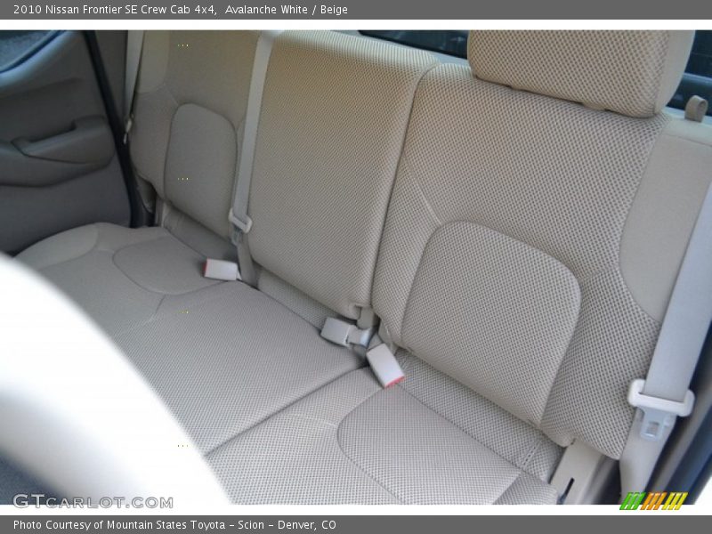 Avalanche White / Beige 2010 Nissan Frontier SE Crew Cab 4x4