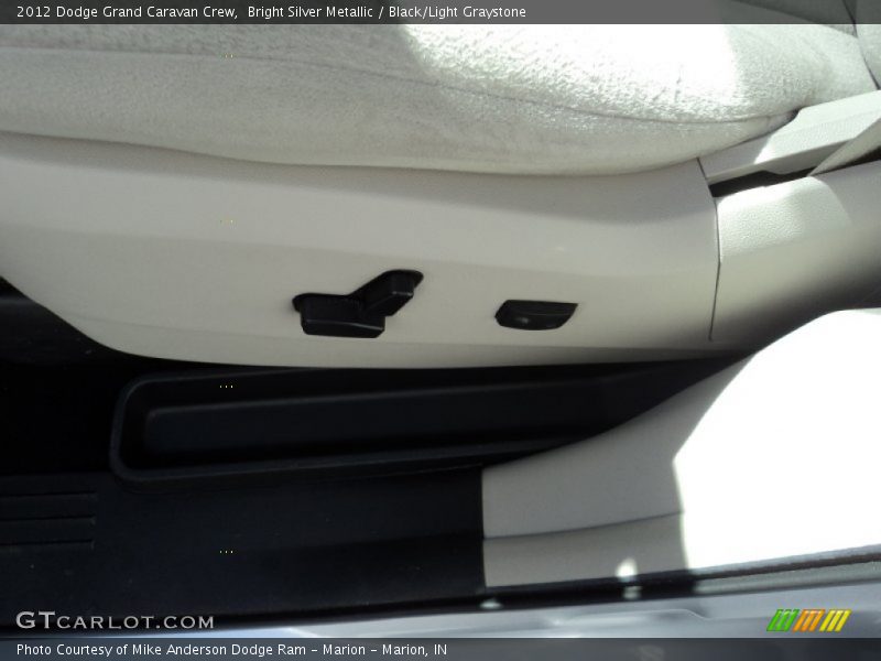 Bright Silver Metallic / Black/Light Graystone 2012 Dodge Grand Caravan Crew