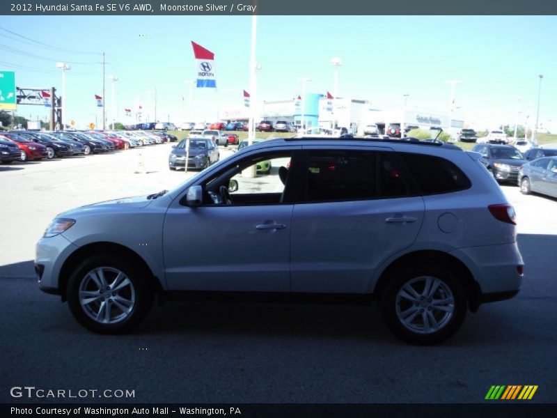 Moonstone Silver / Gray 2012 Hyundai Santa Fe SE V6 AWD