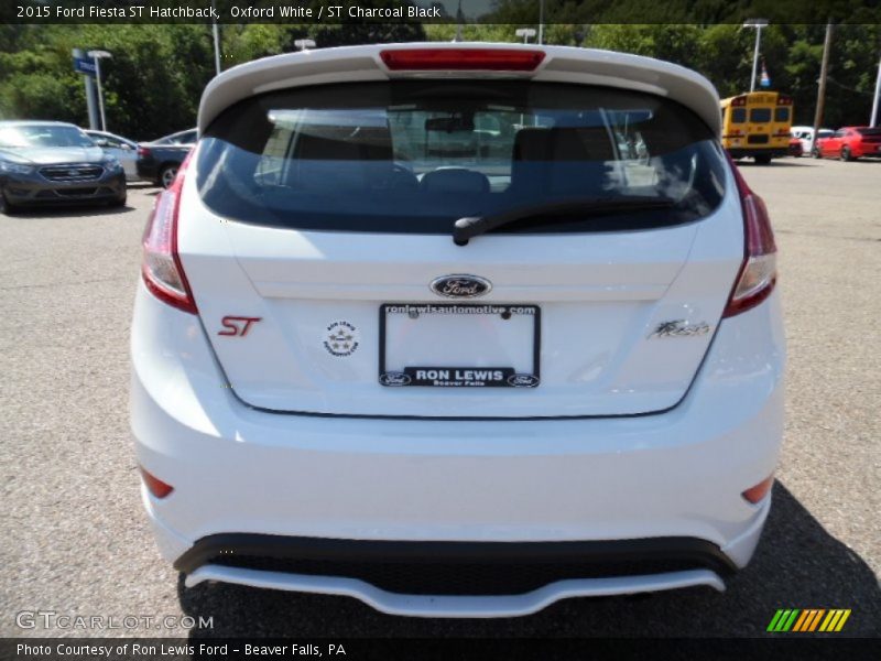 Oxford White / ST Charcoal Black 2015 Ford Fiesta ST Hatchback