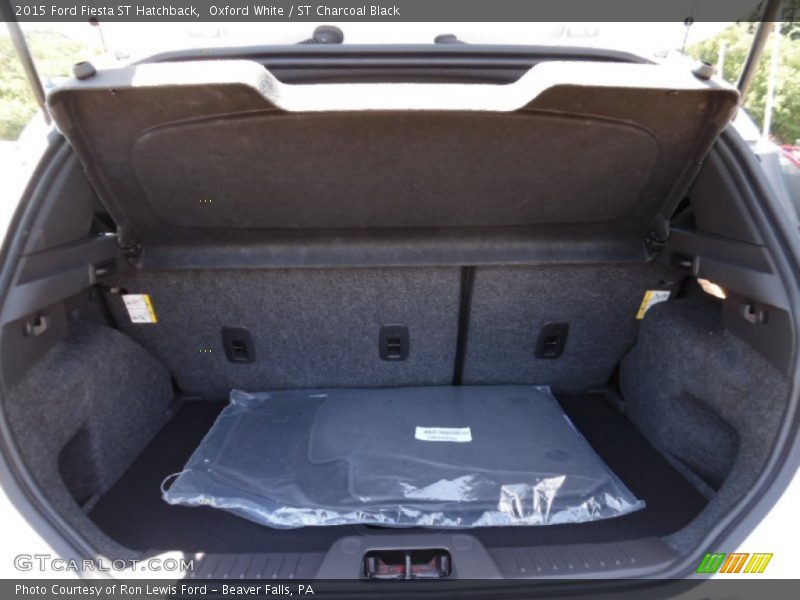 Oxford White / ST Charcoal Black 2015 Ford Fiesta ST Hatchback