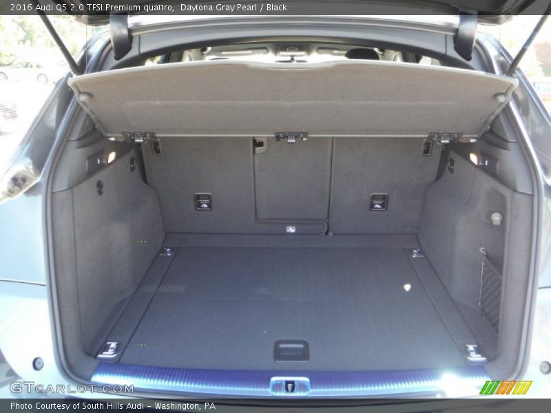  2016 Q5 2.0 TFSI Premium quattro Trunk