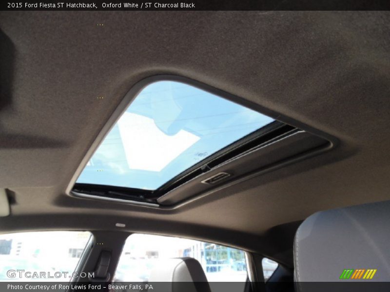 Oxford White / ST Charcoal Black 2015 Ford Fiesta ST Hatchback