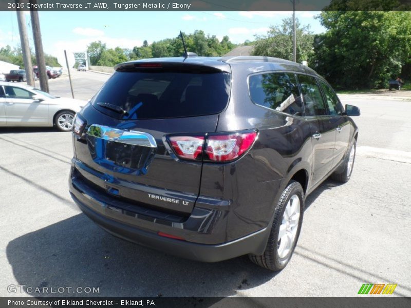 Tungsten Metallic / Ebony 2016 Chevrolet Traverse LT AWD