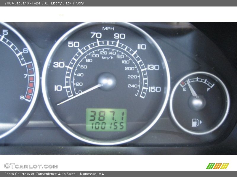 Ebony Black / Ivory 2004 Jaguar X-Type 3.0