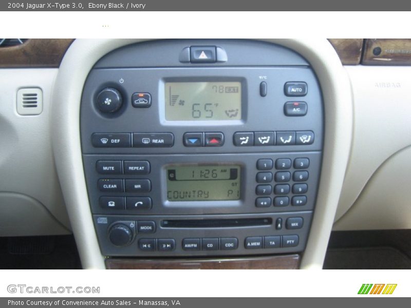 Ebony Black / Ivory 2004 Jaguar X-Type 3.0