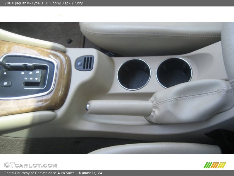 Ebony Black / Ivory 2004 Jaguar X-Type 3.0