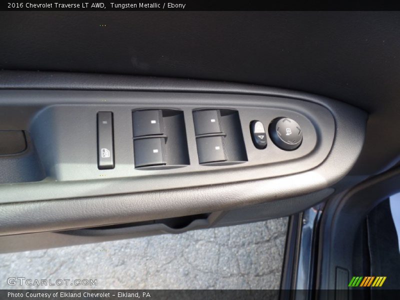 Tungsten Metallic / Ebony 2016 Chevrolet Traverse LT AWD