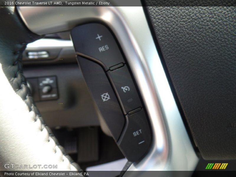 Tungsten Metallic / Ebony 2016 Chevrolet Traverse LT AWD