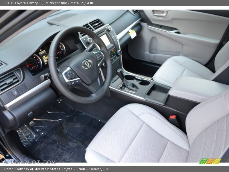  2016 Camry SE Ash Interior