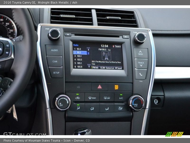 Controls of 2016 Camry SE