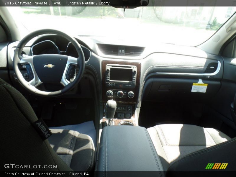 Tungsten Metallic / Ebony 2016 Chevrolet Traverse LT AWD