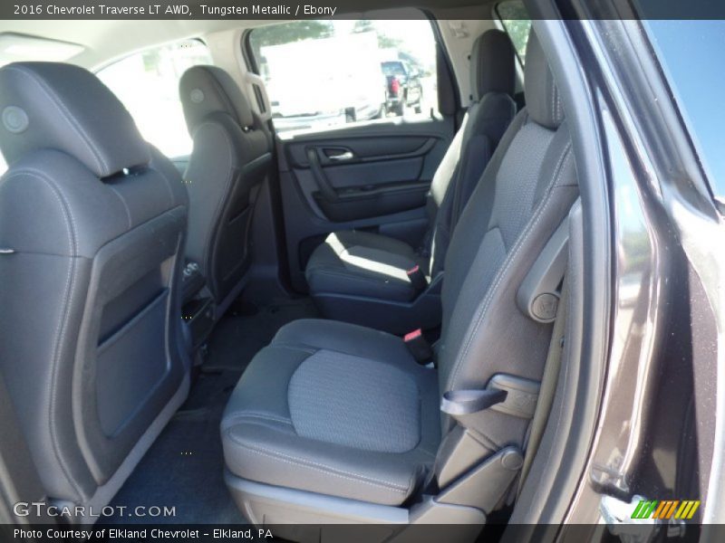Tungsten Metallic / Ebony 2016 Chevrolet Traverse LT AWD