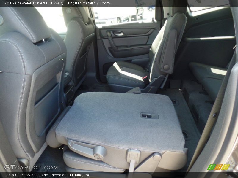 Tungsten Metallic / Ebony 2016 Chevrolet Traverse LT AWD