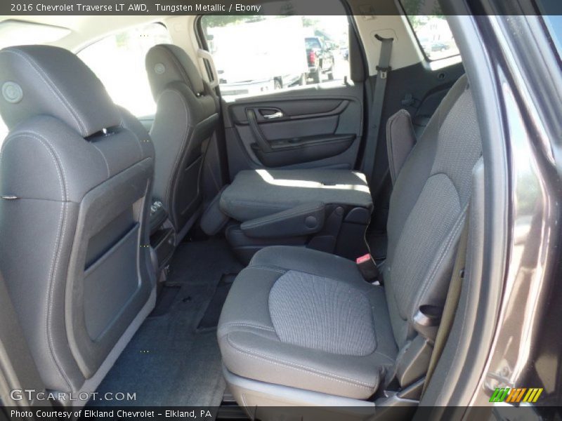 Tungsten Metallic / Ebony 2016 Chevrolet Traverse LT AWD