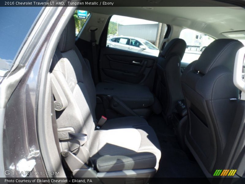 Tungsten Metallic / Ebony 2016 Chevrolet Traverse LT AWD