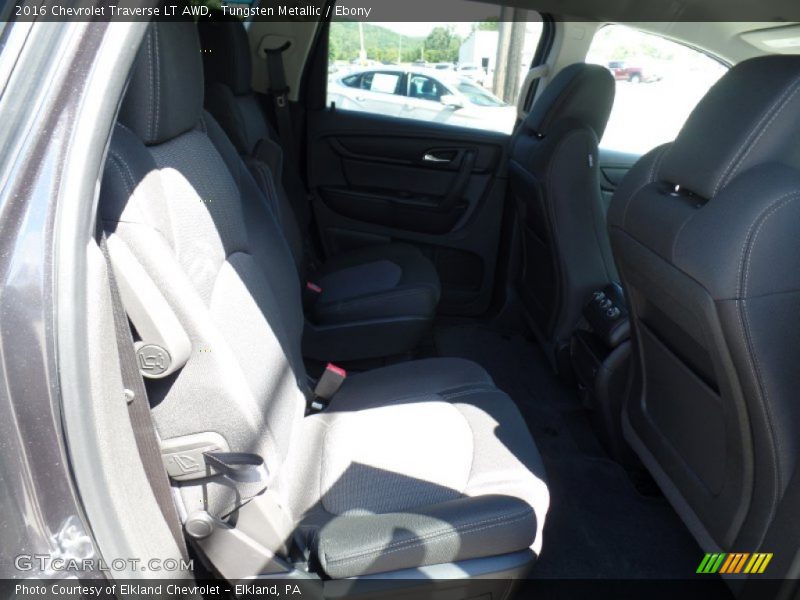Tungsten Metallic / Ebony 2016 Chevrolet Traverse LT AWD