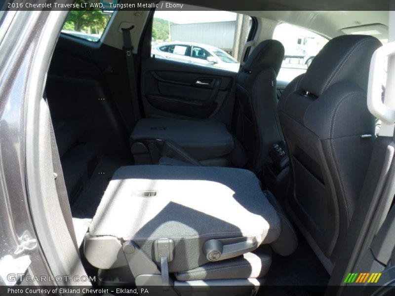 Tungsten Metallic / Ebony 2016 Chevrolet Traverse LT AWD