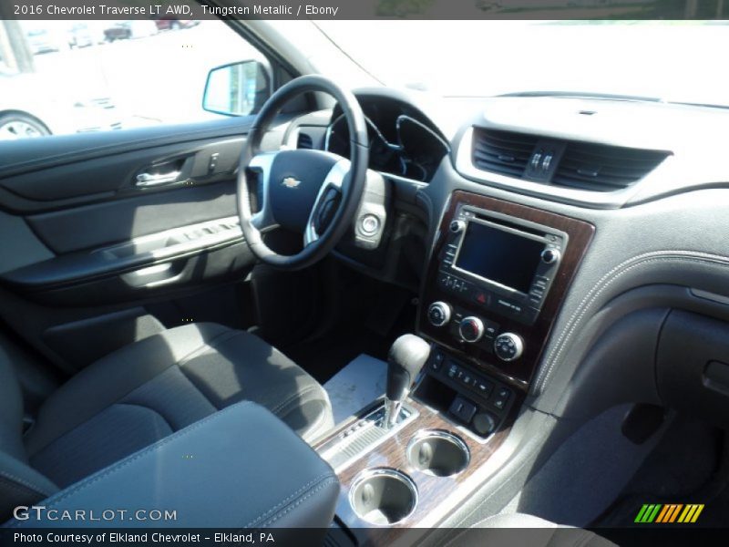 Tungsten Metallic / Ebony 2016 Chevrolet Traverse LT AWD