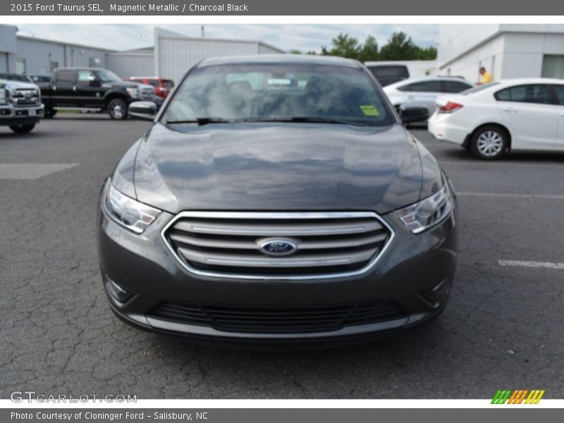 Magnetic Metallic / Charcoal Black 2015 Ford Taurus SEL