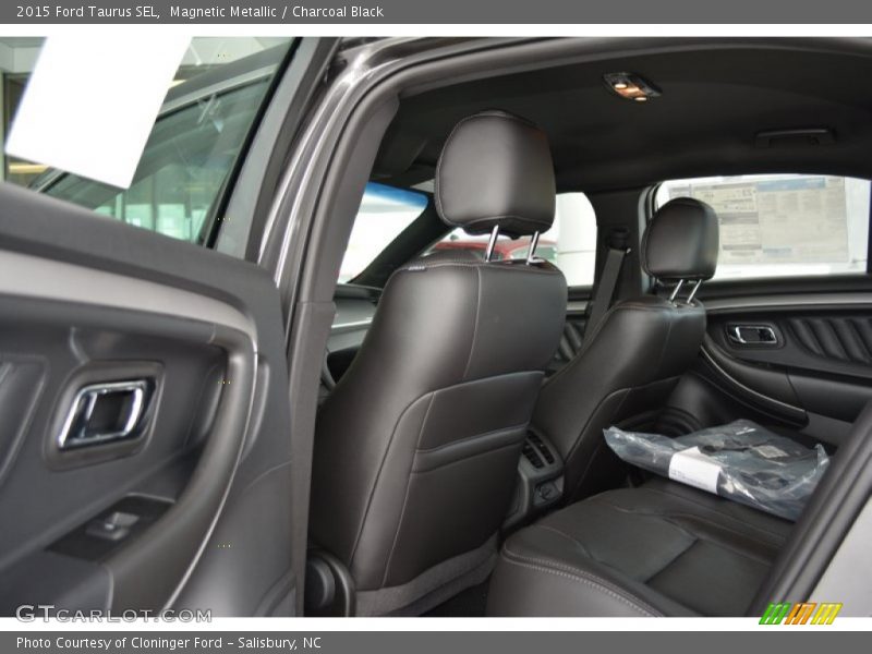 Magnetic Metallic / Charcoal Black 2015 Ford Taurus SEL