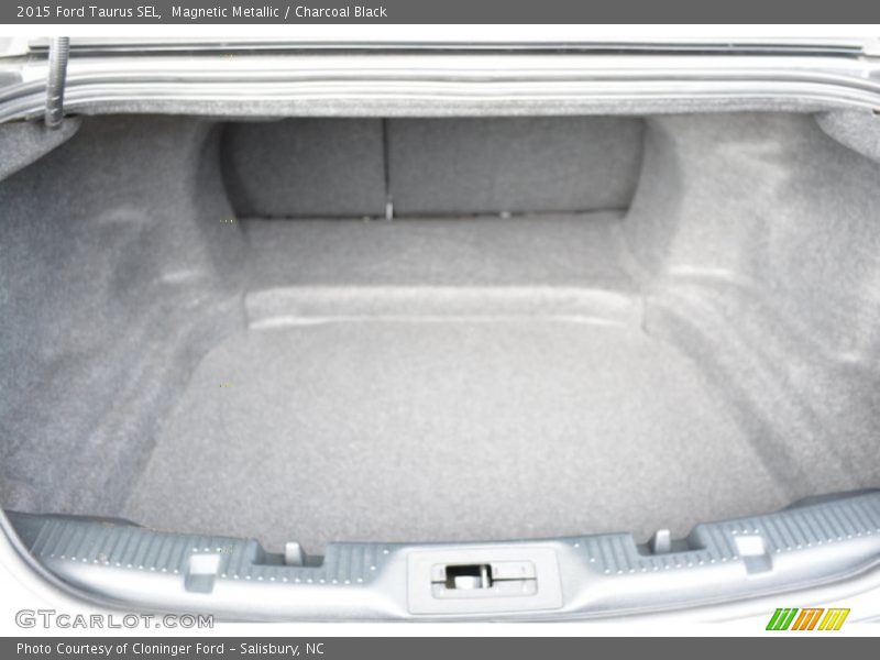 Magnetic Metallic / Charcoal Black 2015 Ford Taurus SEL