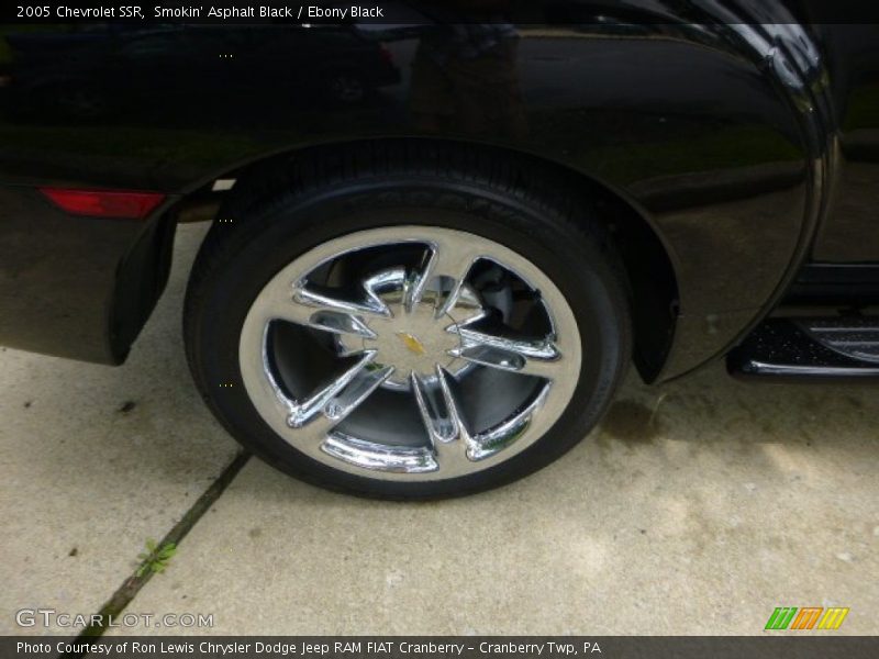  2005 SSR  Wheel