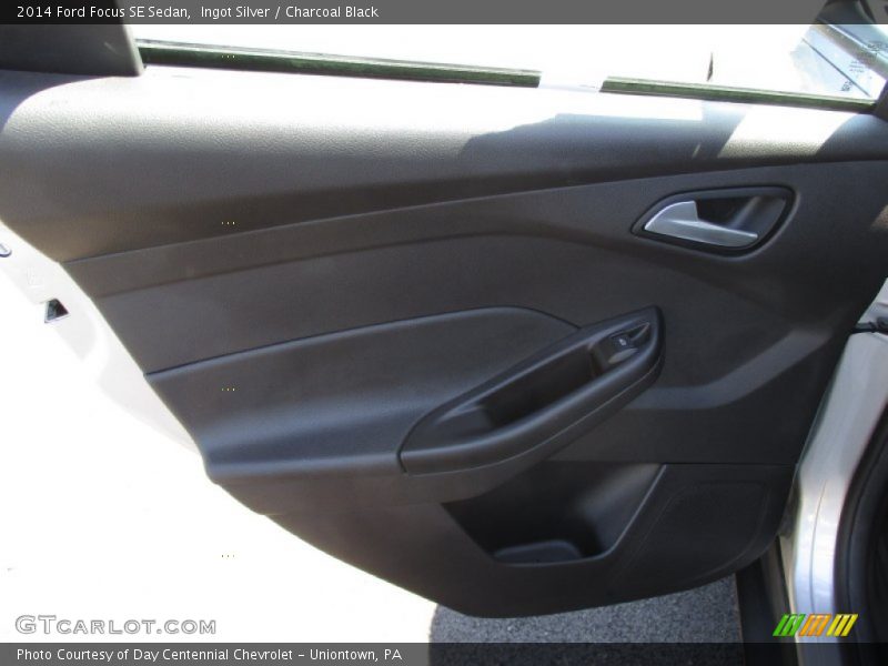 Ingot Silver / Charcoal Black 2014 Ford Focus SE Sedan