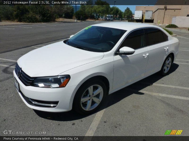 Candy White / Titan Black 2012 Volkswagen Passat 2.5L SE