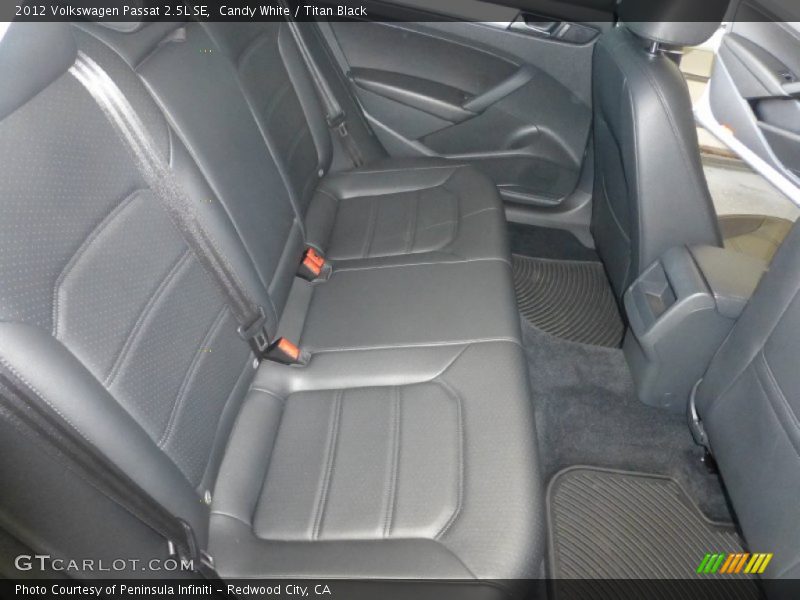 Candy White / Titan Black 2012 Volkswagen Passat 2.5L SE