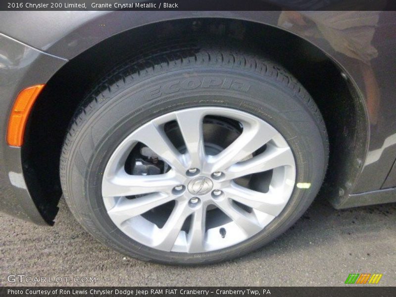 Granite Crystal Metallic / Black 2016 Chrysler 200 Limited