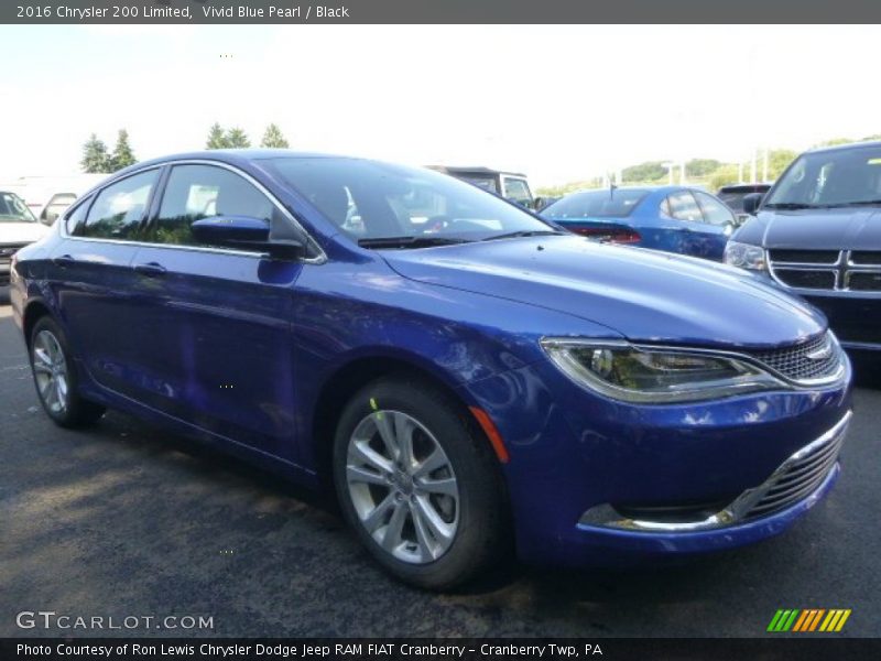 Front 3/4 View of 2016 200 Limited