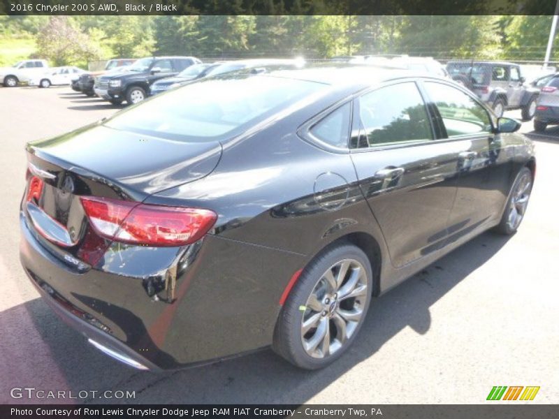 Black / Black 2016 Chrysler 200 S AWD