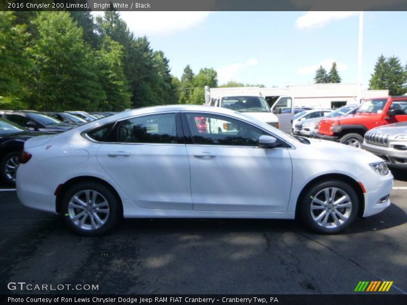 Bright White / Black 2016 Chrysler 200 Limited