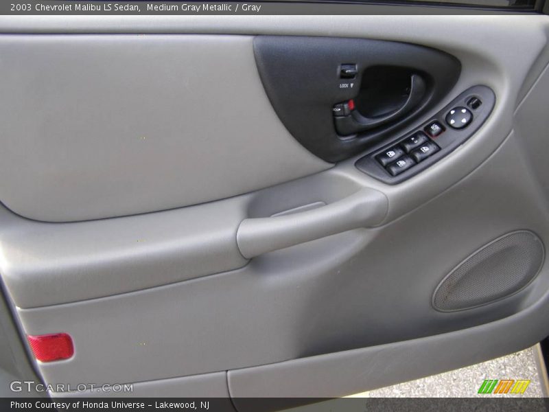 Medium Gray Metallic / Gray 2003 Chevrolet Malibu LS Sedan